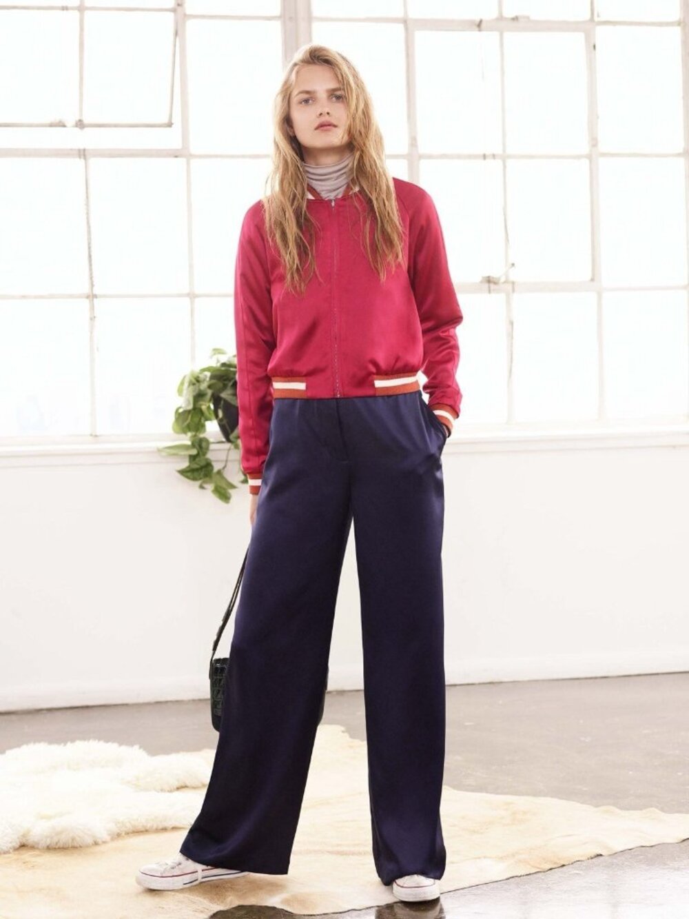 $345 Elizabeth & James Iven Black Satin Flare Wide Leg High Rise Dress Pants 6